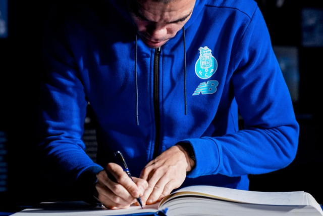 Pepe ironiza após conquista: «Cada um assina»