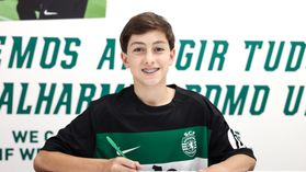 Mais um jovem com contrato de formação no Sporting