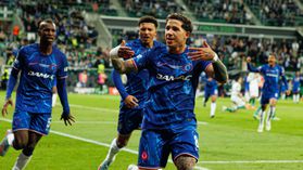 Ex-Benfica ajuda Chelsea a fazer história na Conference League às custas do Betis