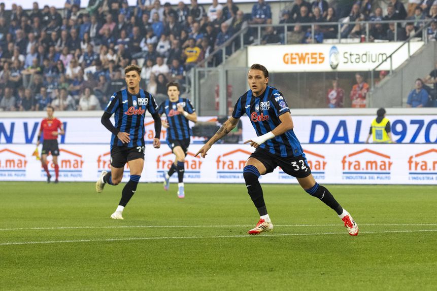 Mateo Retegui ao serviço da Atalanta diante do Parma