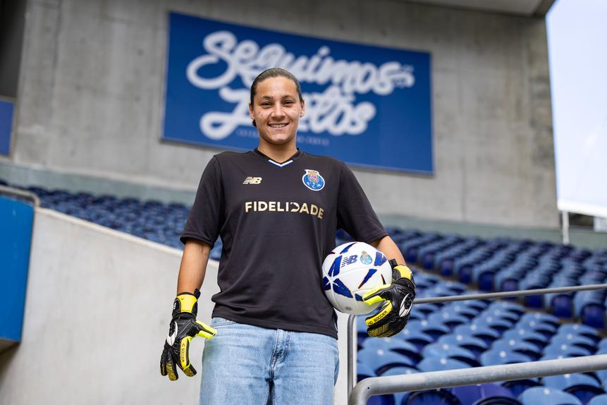 Bárbara Marques vai continuar a vestir a camisola portista - Foto: FC Porto