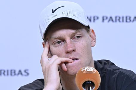 Jannik Sinner na conferência de imprensa após a derrota    Fotografia Imago