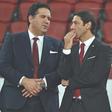 Nuno Catarino e Rui Costa, diretor financeiro e presidente do Benfica, manifestaram-se contra a centralização — Foto: Miguel Nunes