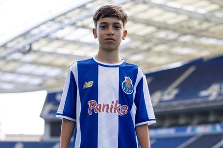 Martim Moreira continua a vestir a camsiola azul e branca - Foto: FC Porto