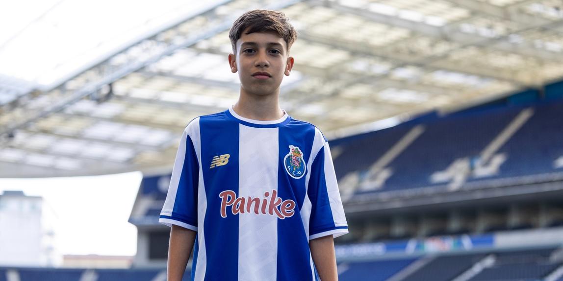 Martim Moreira continua a vestir a camsiola azul e branca - Foto: FC Porto