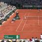 Sinner tem colapso e está fora de Roland Garros