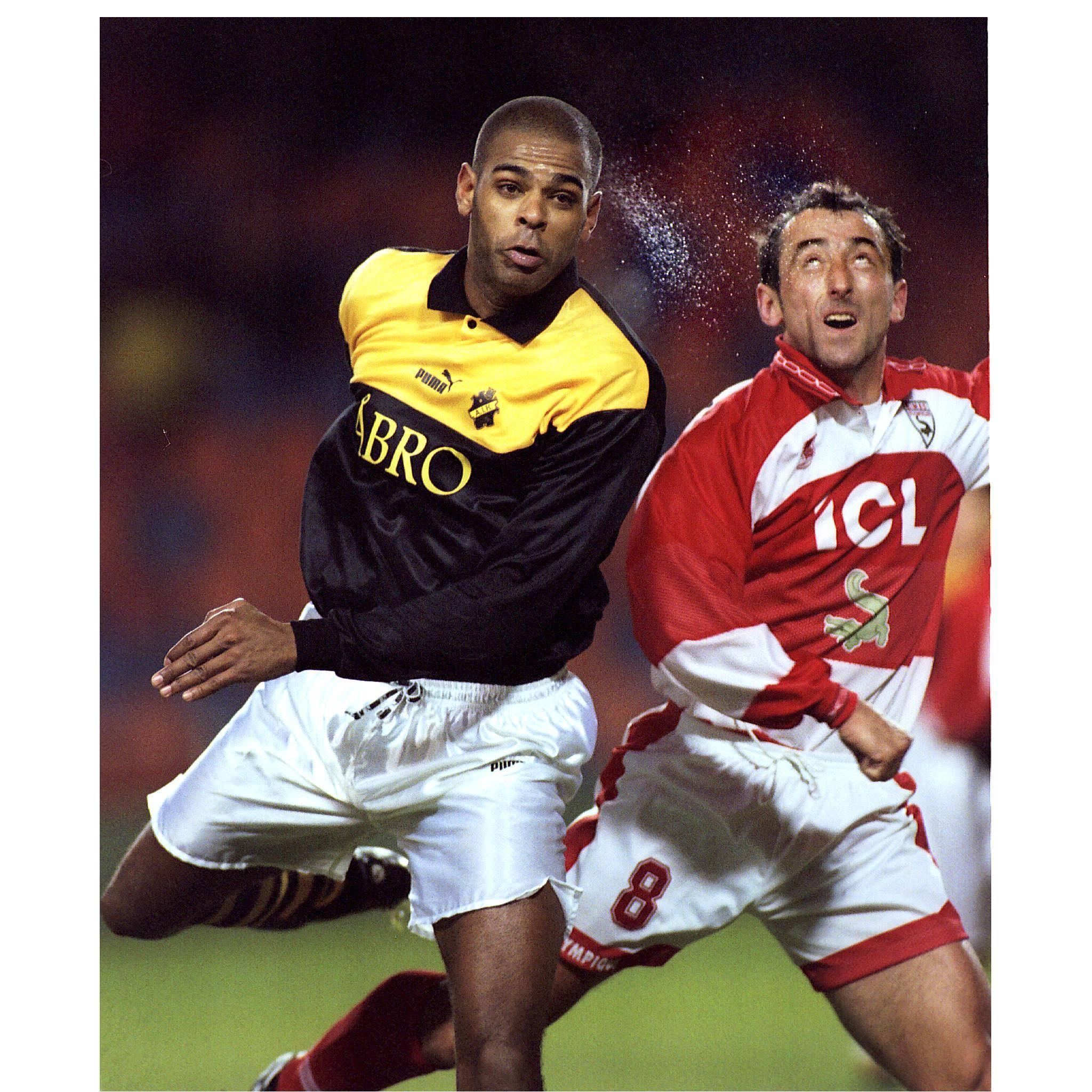 Nimes (1996/97) - Chegou à final da Taça de França em 1995/96, enquanto na 2.ª divisão, acabando derrotado pelo Auxerre. Como o campeão já tinha vaga europeia garantida, o Nimes herdou o lugar na Taça das Taças e caiu apenas na 2.ª ronda, diante do AIK.