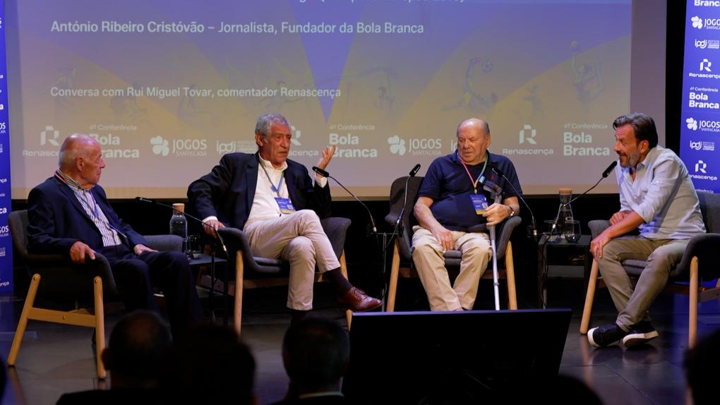 Fernando Santos e António Simões com Ribeiro Cristóvão e Rui Miguel Tovar