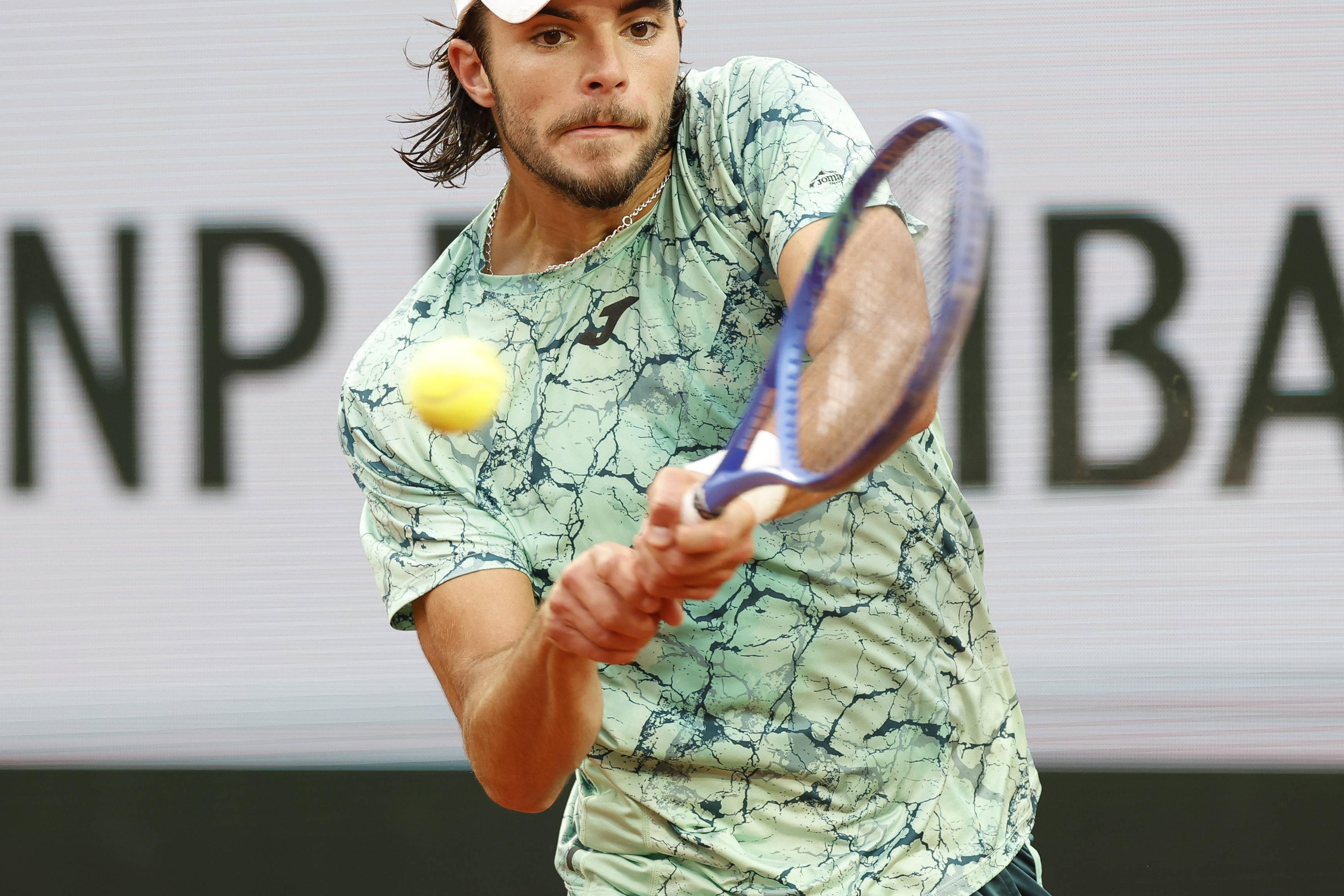 O tenista Jaime Faria já está na terceira ronda do Grand Slam parisiense. IMAGO
