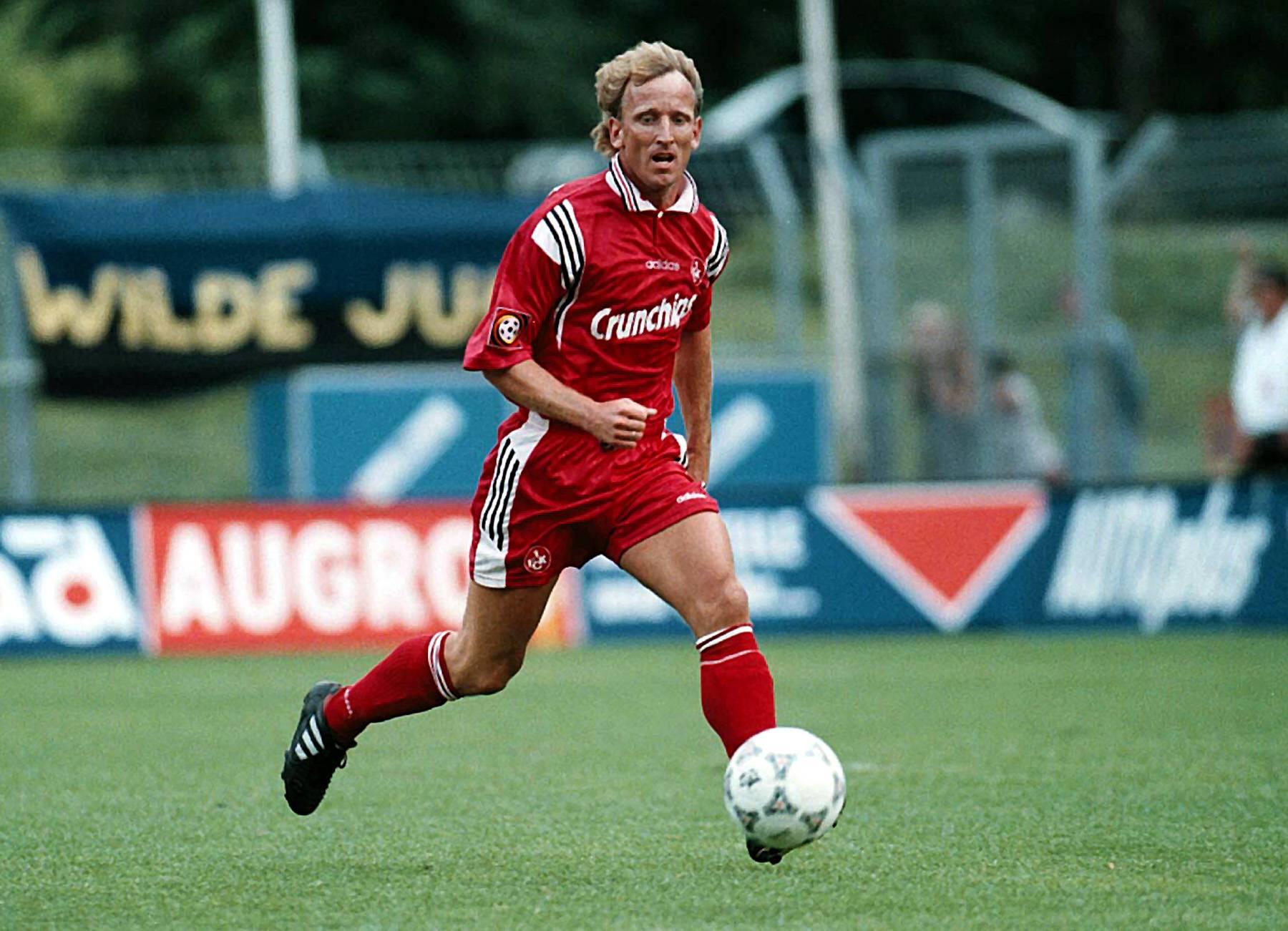 Kaiserslautern (1996/97) - Venceu a Taça da Alemanha em 1995/96, apesar de ter descido nesse mesmo ano à segunda divisão. Na época seguinte conquistou a 2. Bundesliga, mas a caminhada na Taça das Taças ficou-se pela 1.ª ronda.