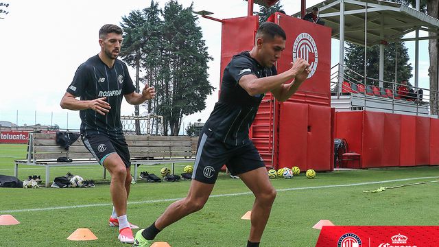 Paulinho já se treina no Toluca
