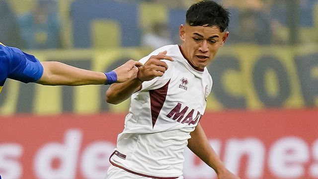 Quem é Julio Soler, lateral-esquerdo cobiçado pelo FC Porto?