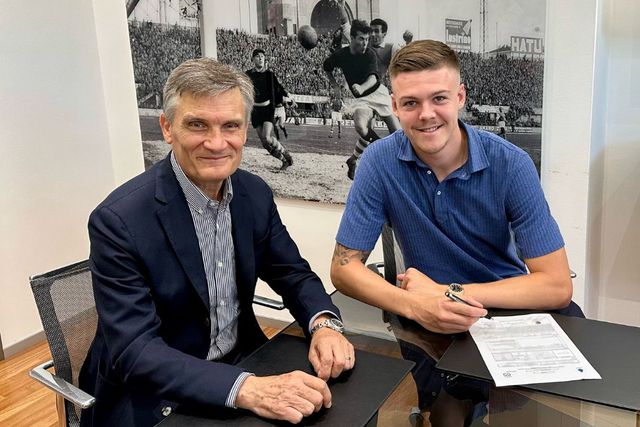 Bolonha contrata vencedor da Liga Europa ao Spezia