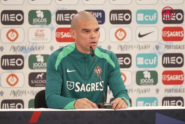 «Cristiano vive de golos, mas viram a disponibilidade dele para ajudar?»