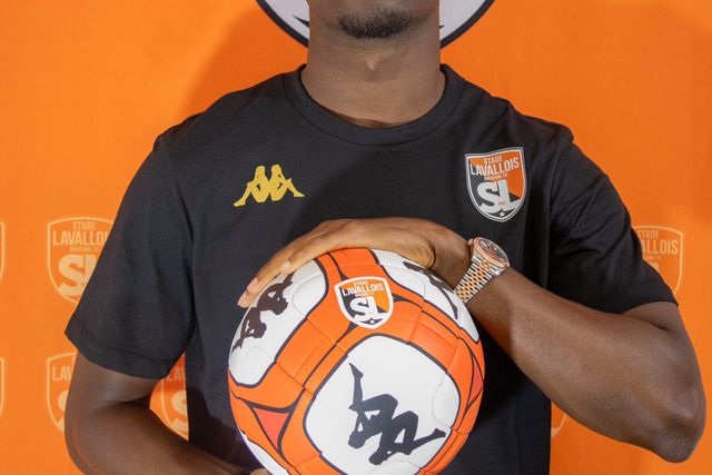 Ex-Vizela reforça clube do segundo escalão francês