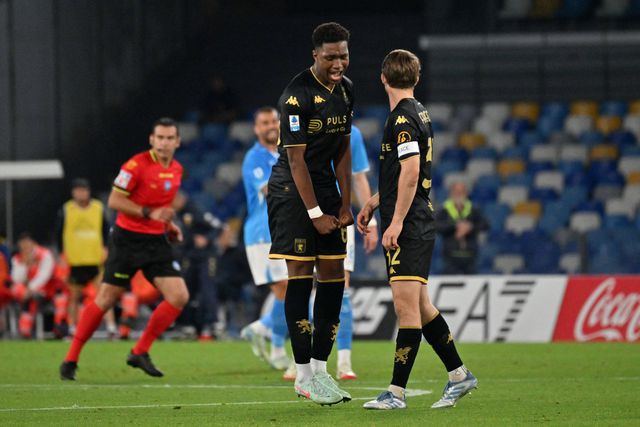 Honest Ahanor em ação pelo Génova durante o jogo com Nápoles na última edição da Serie A