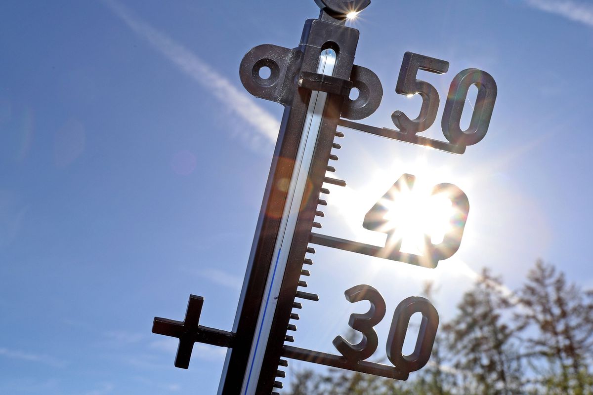 Atenção à onda de calor: sete distritos em alerta vermelho no domingo