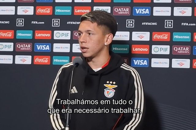 Um jogador do Chelsea? Prestianni opta por... Enzo Fernández