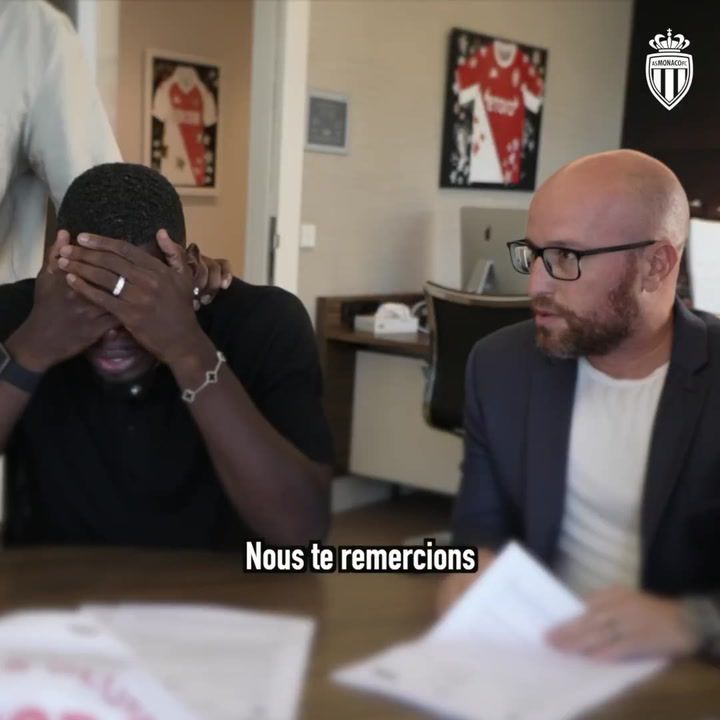 Pogba em lágrimas a assinar o regresso: «Obrigado pela confiança»