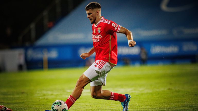 Mercado Benfica: Jurásek já está na Turquia (vídeo)