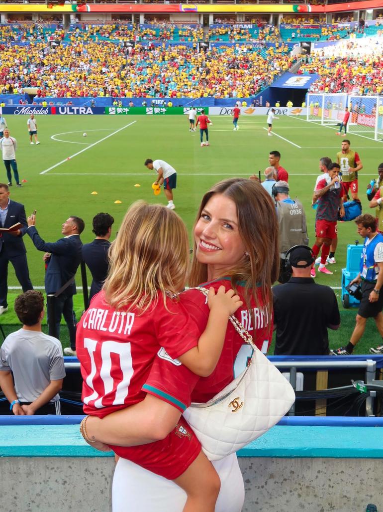Inês Degener Tomaz, esposa de Bernardo Silva