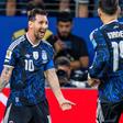 Messi festeja com Otamendi
