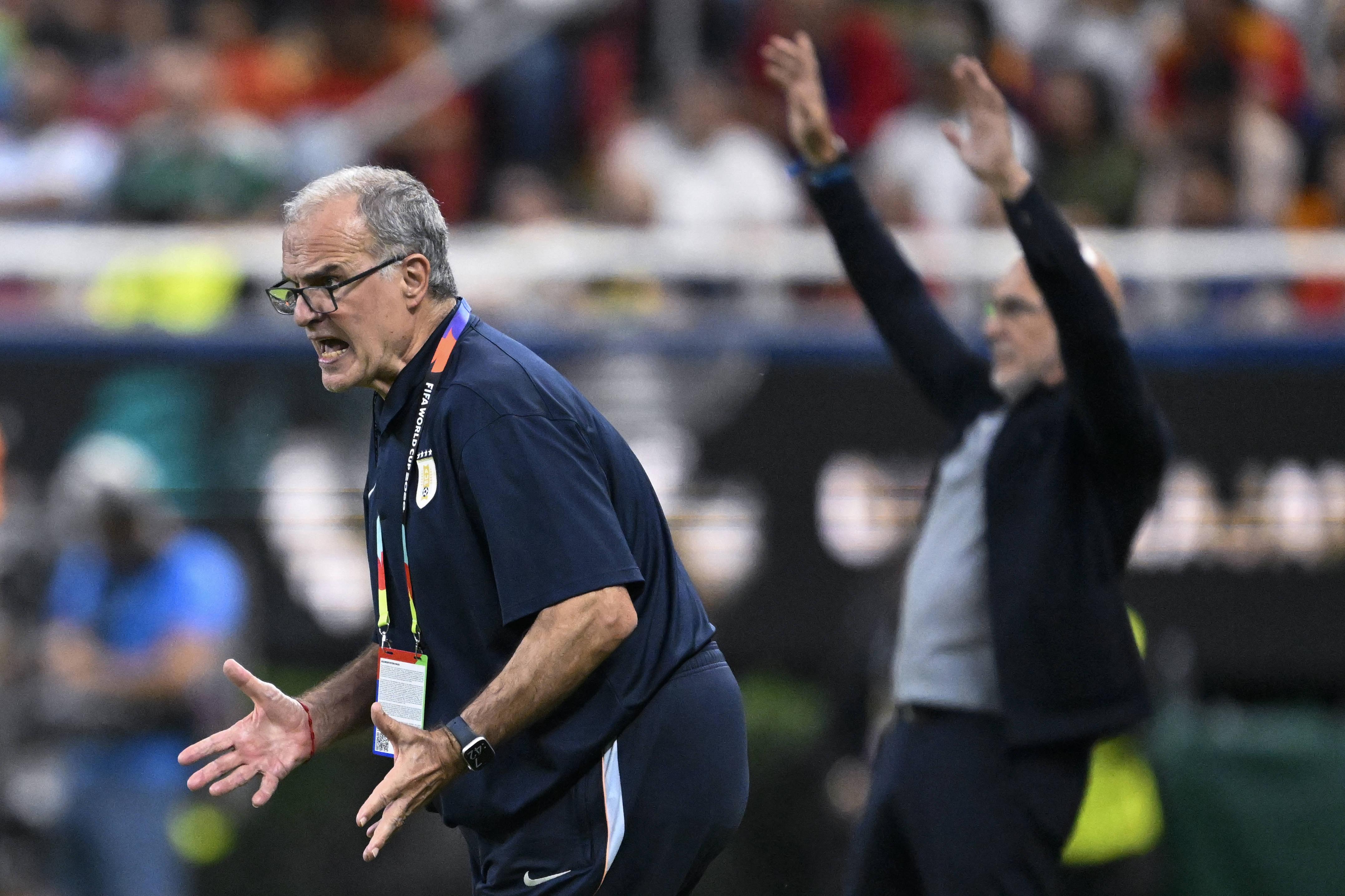 Bielsa tem os dias contados no comando do Uruguai