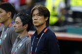 Hong Myung-Bo, selecionador da Coreia do Sul, ao lado do português e adjunto João Aroso