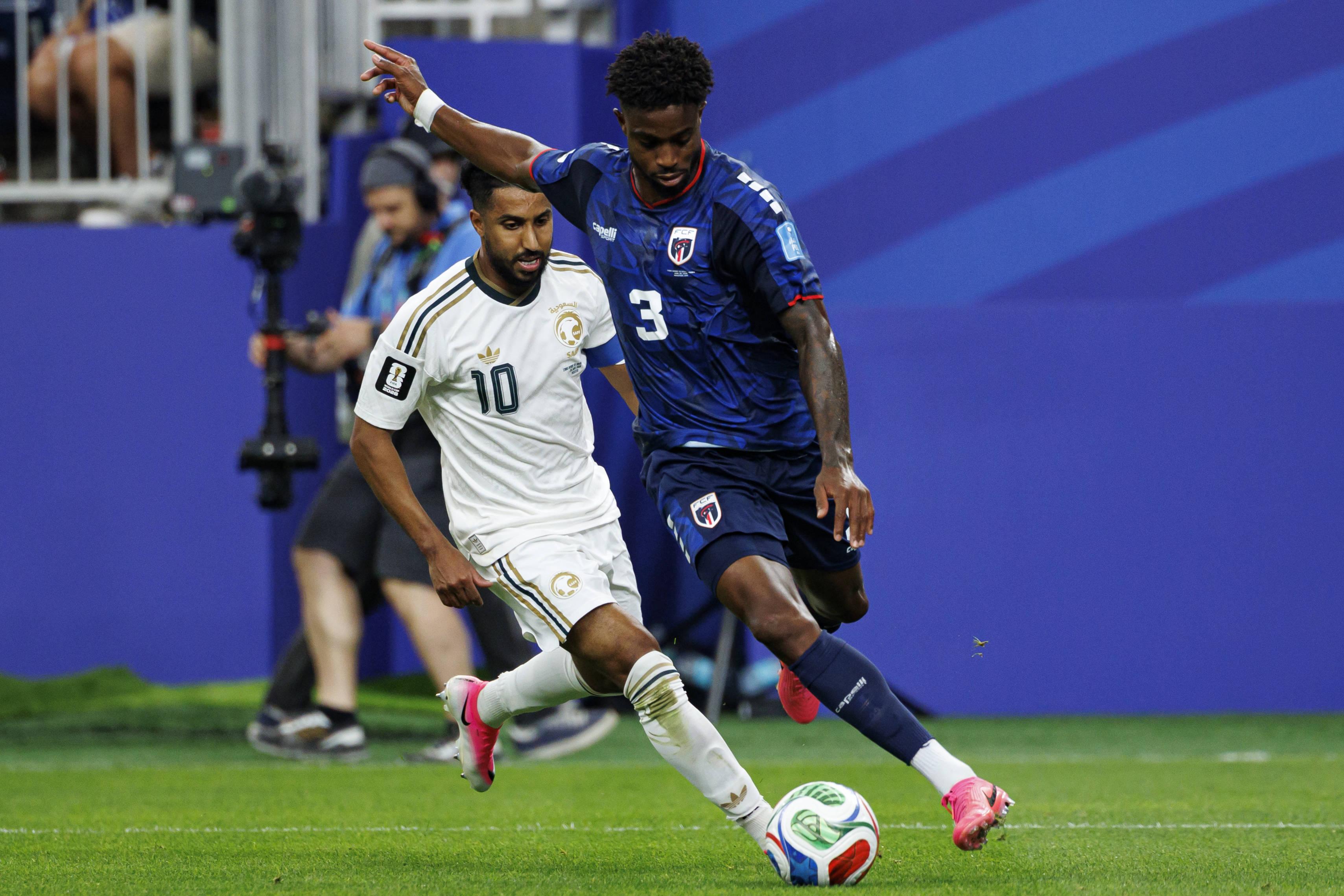 Diney Borges exibiu uma solidez tremenda numa seleção como Cabo Verde que joga em bloco baixo e tendencialmente sujeita a um intenso fluxo ofensivo dos adversários - Foto: IMAGO