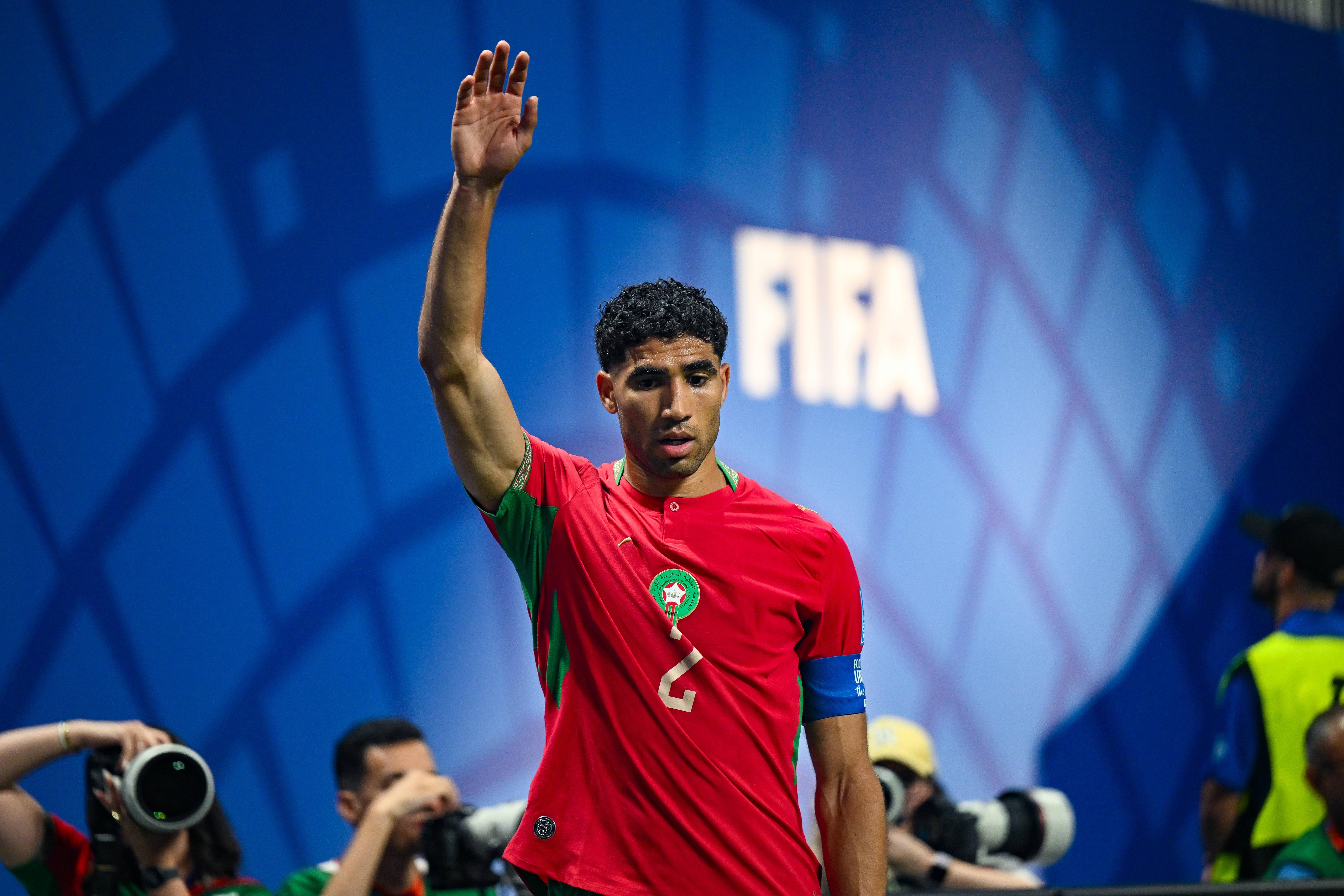 Hakimi foi escolhido em duas das três jornadas. Capitão de Marrocos, mantém no Mundial o mesmo rendimento que trouxe do PSG - Foto: IMAGO