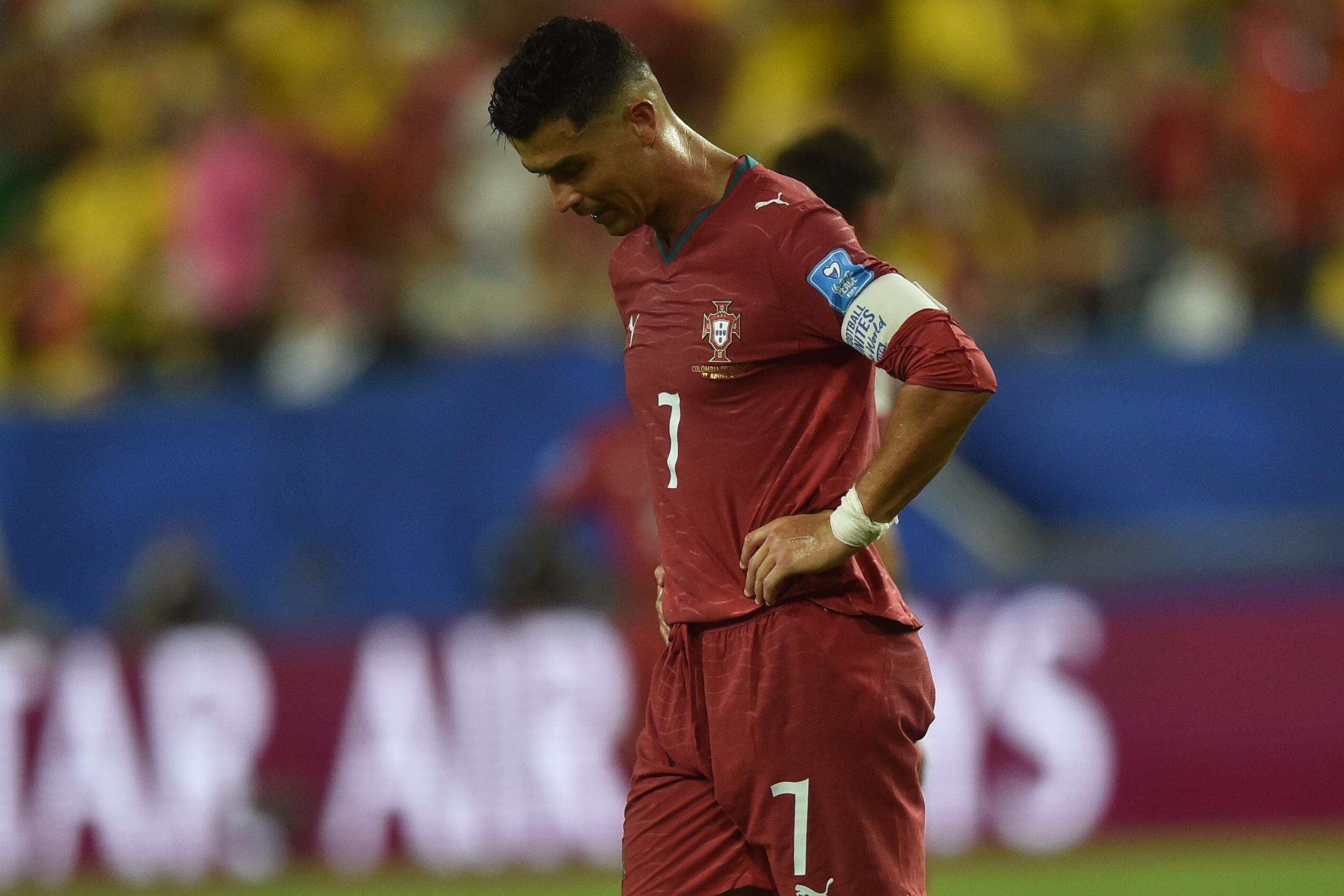 Cristiano Ronaldo cabisbaixo após nulo na 3.ª jornada da fase de grupos - Foto: Miguel Nunes