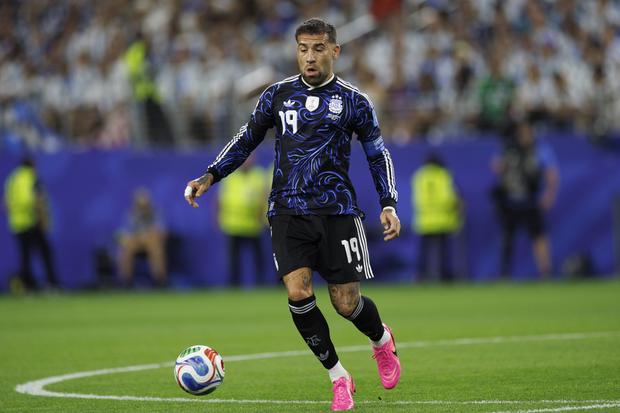 Otamendi, defesa-central da Argentina