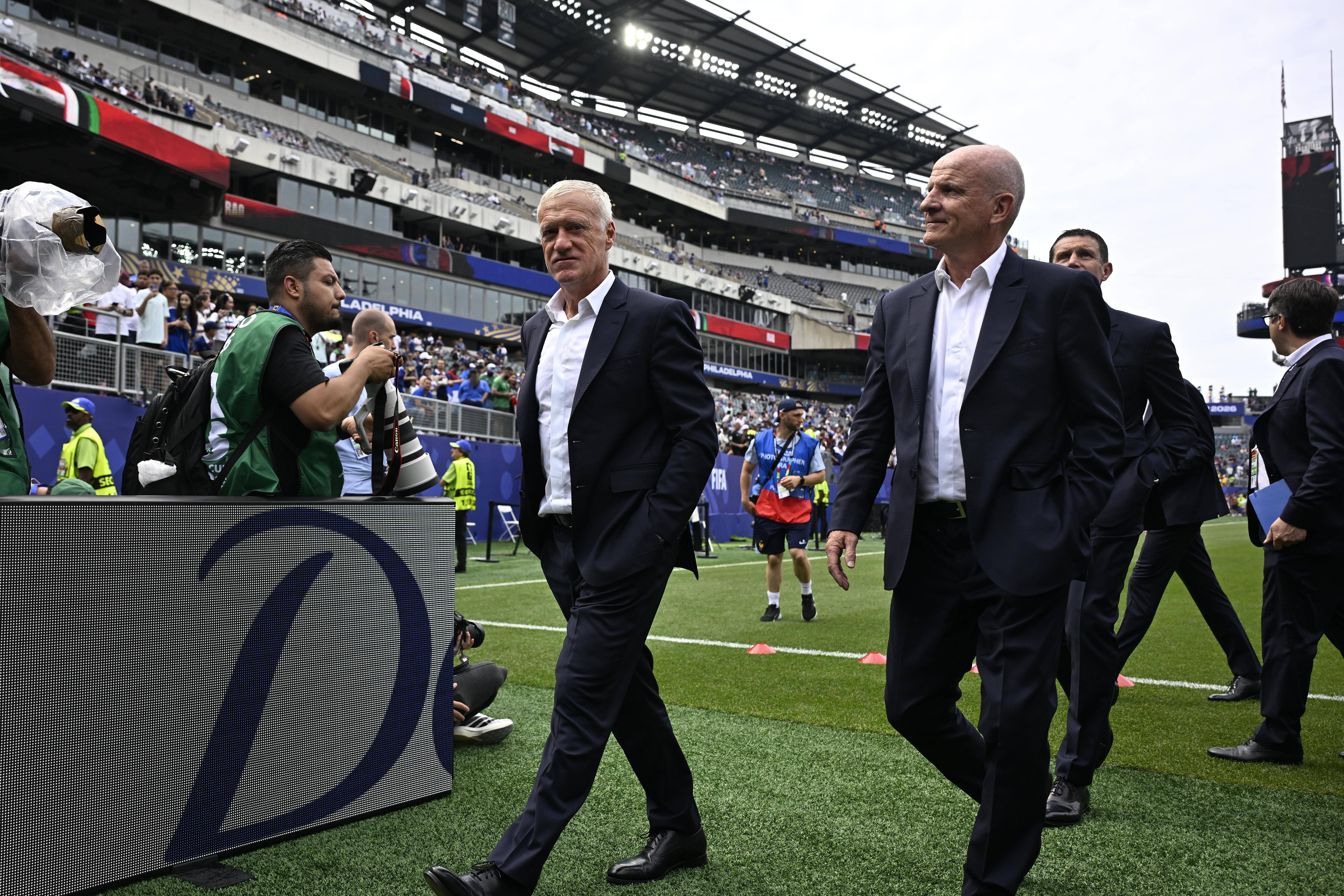 Didier Deschamps, e o seu adjunto, Guy Stéphan