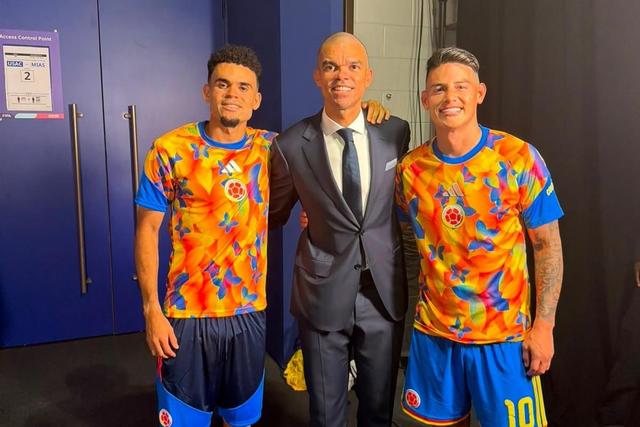 Pepe com Luis Díaz e James Rodríguez - Foto: Pepe