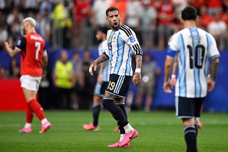 Otamendi, defesa-central argentino ex-Benfica