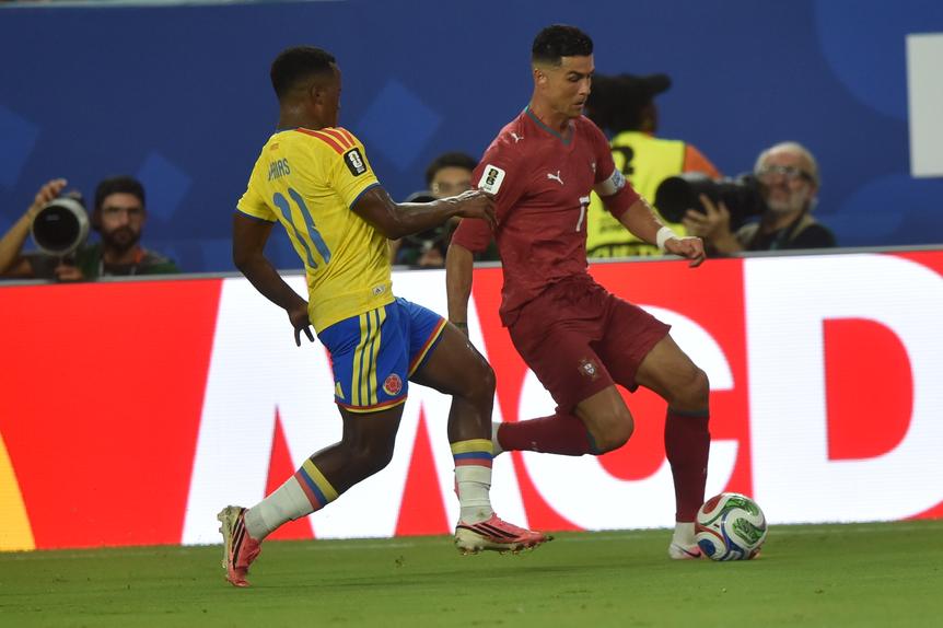 Jhon Arias policiou bem Cristiano Ronaldo que, ainda assim, teve algumas oportubidades para rematar à baliza - Foto: Miguel Nunes