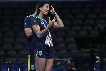 Paris 2024: nadadora brasileira expulsa depois de noitada