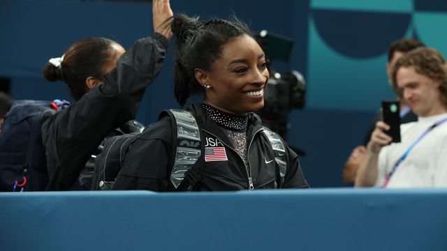 Simone Biles está de regresso aos Jogos e a receção é apoteótica