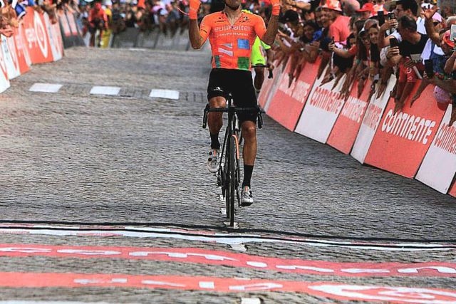 Volta a Portugal: Luis Ángel Maté vence 4.ª etapa frenética