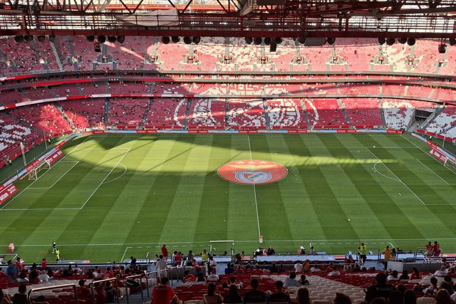 Benfica vence pela margem mínima no regresso de Renato Sanches à Luz
