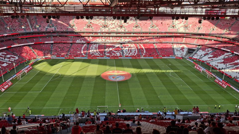 Benfica-Feyenoord: siga aqui em direto