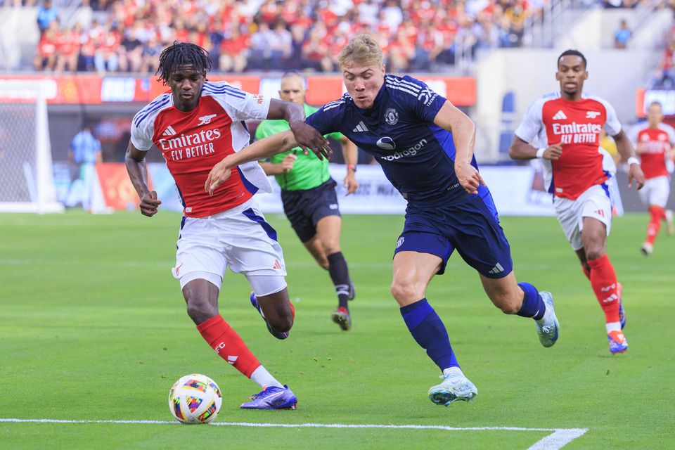 Arsenal, com Fábio Vieira, vence Manchester United em Los Angeles