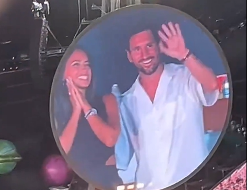 Messi e a mulher, Antonela Roccuzzo, assistiram ao concerto dos Coldplay em Miami
