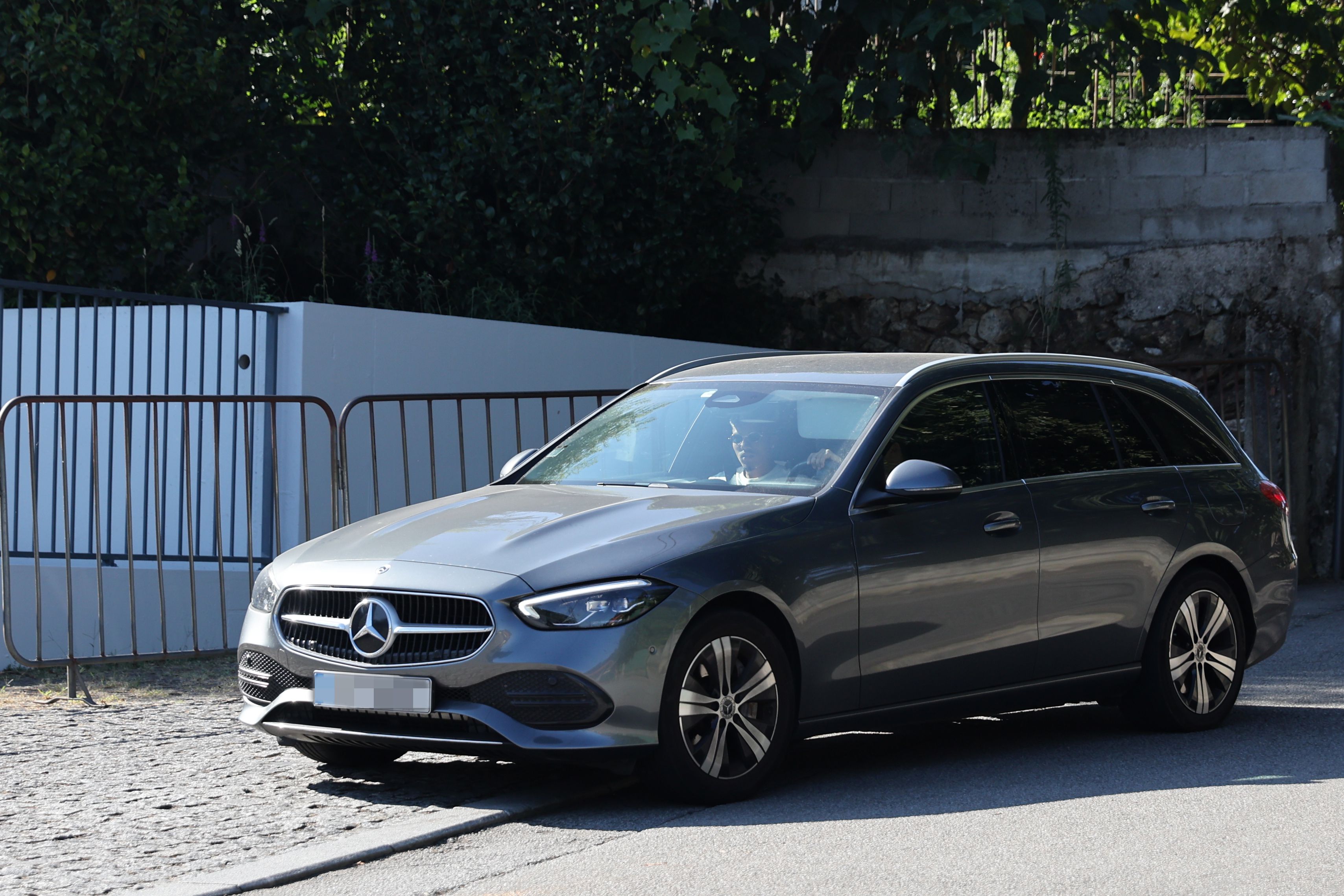 Equipa do FC Porto chega ao Centro de Treinos e Formacao Desportiva Porto/Gaia para mais um dia de trabalho: William Gomes. Segunda-feira, 28 de julho de 2025. (Catarina Morais / Kapta+)