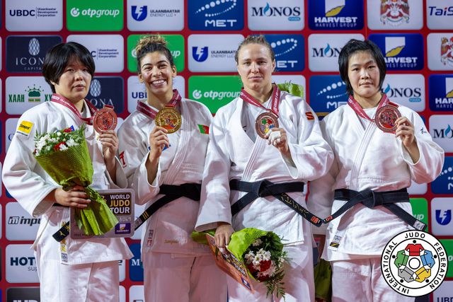 Patrícia dedicou vitória na Mongólia à avó