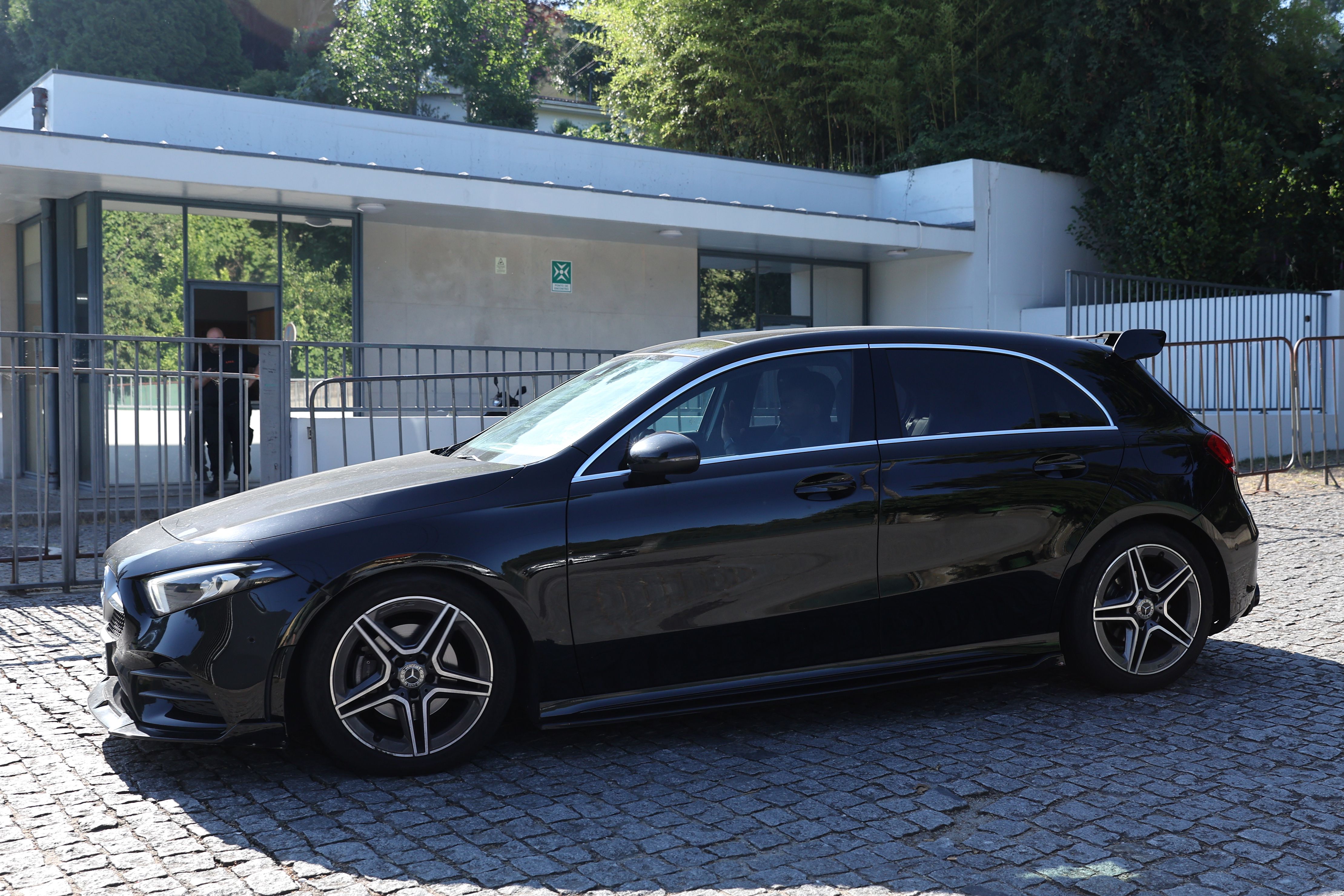 Equipa do FC Porto chega ao Centro de Treinos e Formacao Desportiva Porto/Gaia para mais um dia de trabalho: Domingos Andrade. Segunda-feira, 28 de julho de 2025. (Catarina Morais / Kapta+)