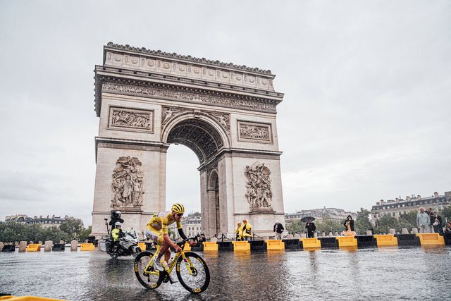 Pogacar faz balanço do 'Tour' e deixa recado a João Almeida