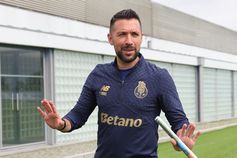 «Farioli mostra vontade de se identificar com o ADN do FC Porto»