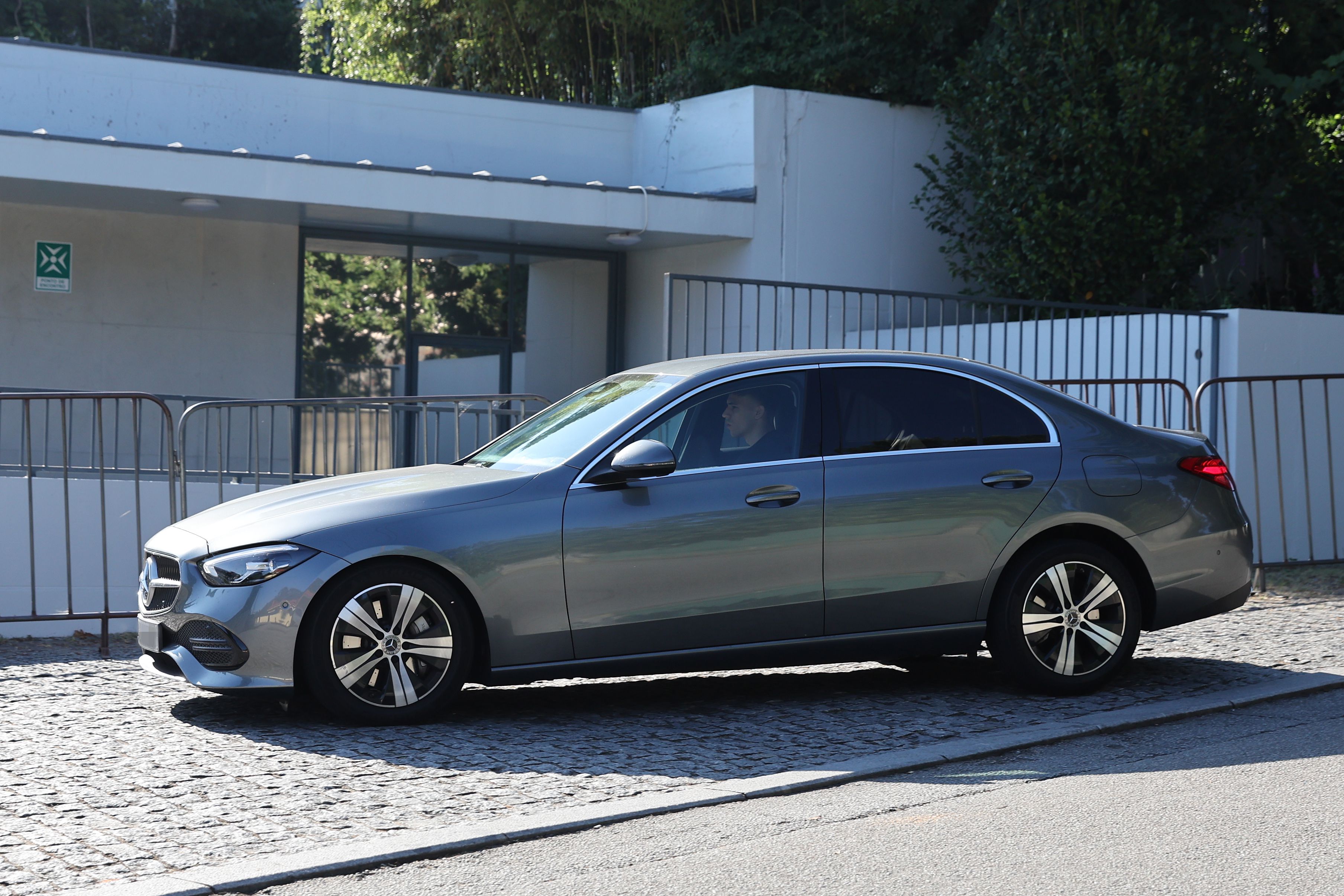 Equipa do FC Porto chega ao Centro de Treinos e Formacao Desportiva Porto/Gaia para mais um dia de trabalho: Gabri Veiga. Segunda-feira, 28 de julho de 2025. (Catarina Morais / Kapta+)