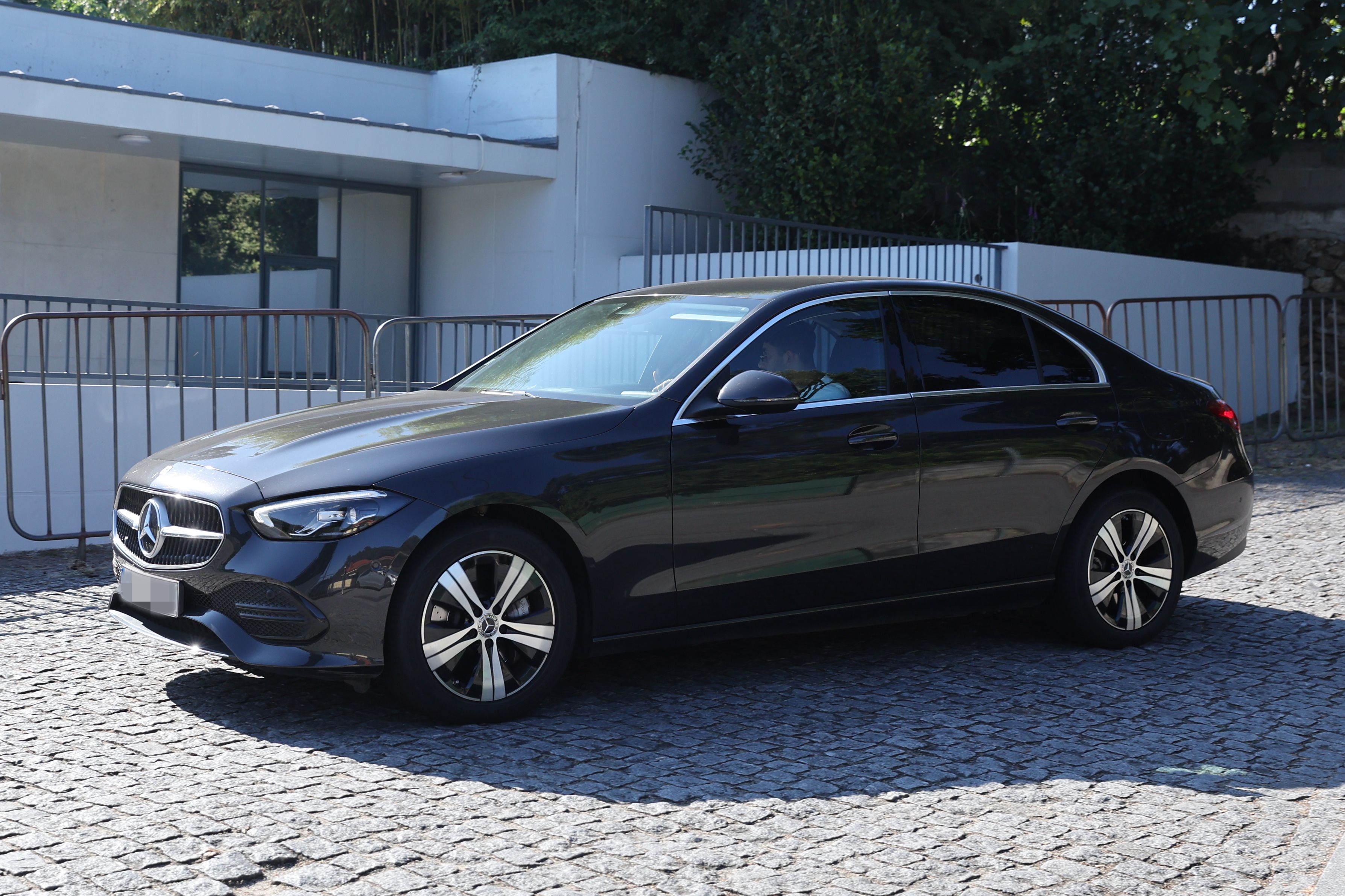 Equipa do FC Porto chega ao Centro de Treinos e Formacao Desportiva Porto/Gaia para mais um dia de trabalho: Alan Varela. Segunda-feira, 28 de julho de 2025. (Catarina Morais / Kapta+)